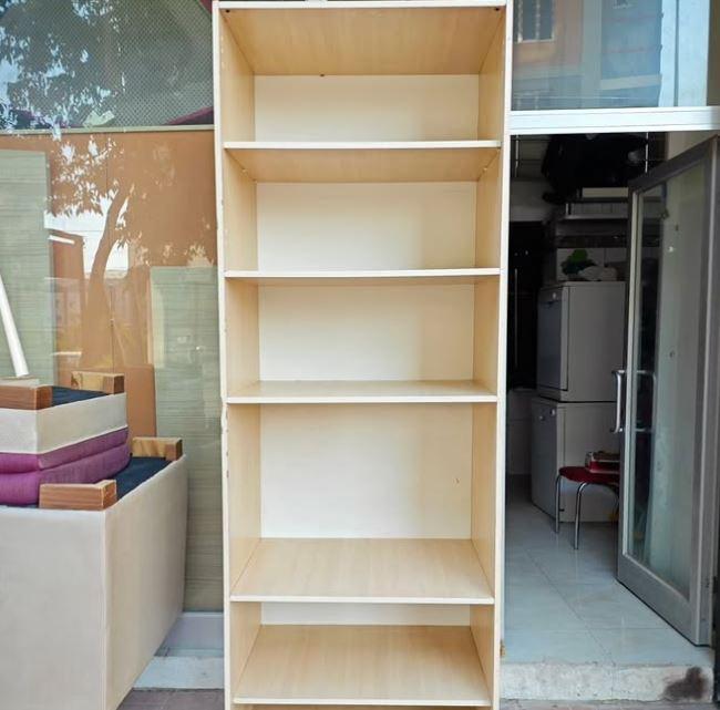 Vanda ikinci el kitaplık